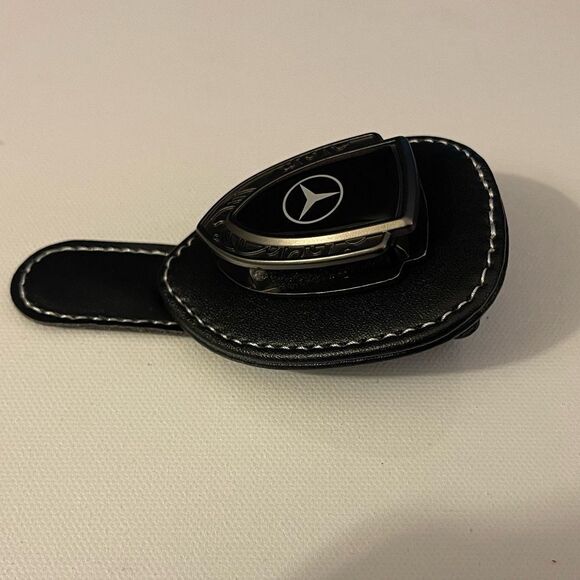 Mercedes Benz Sunglass Holder for Car with Logo Black PU Leather NWT - Picture 5 of 10